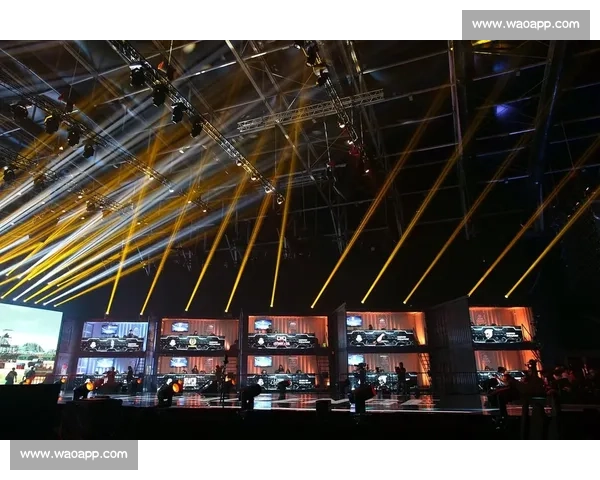 《电竞新秀选手崭露头角挑战高手赛场突破自我极限》